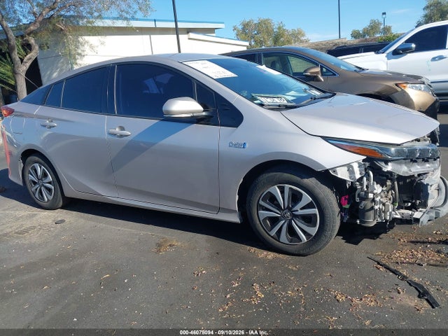 Toyota Prius Prime Premium 2019 JTDKARFP4K3109044 Image 14