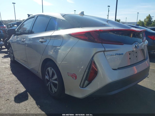 Toyota Prius Prime Premium 2019 JTDKARFP4K3109044 Image 3