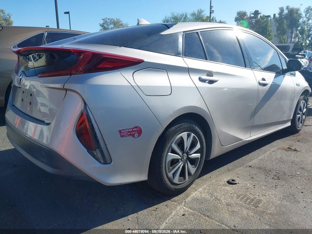 Toyota Prius Prime Premium 2019 JTDKARFP4K3109044 Image 4