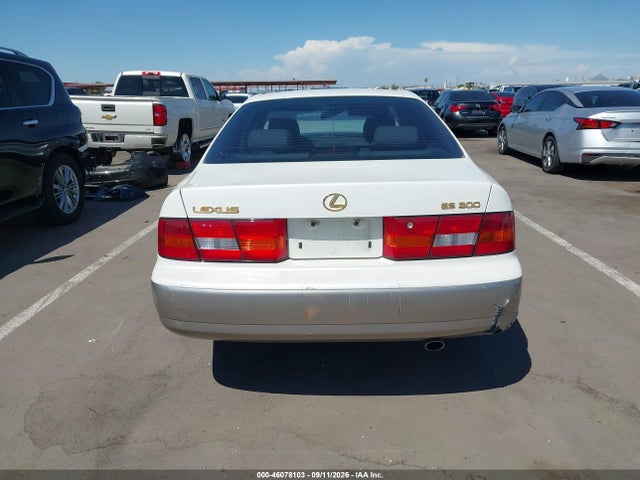 46078103 :رقم المزاد ، JT8BF28G7W0142633 vin ، 1998 Lexus Es 300 مزاد بيع