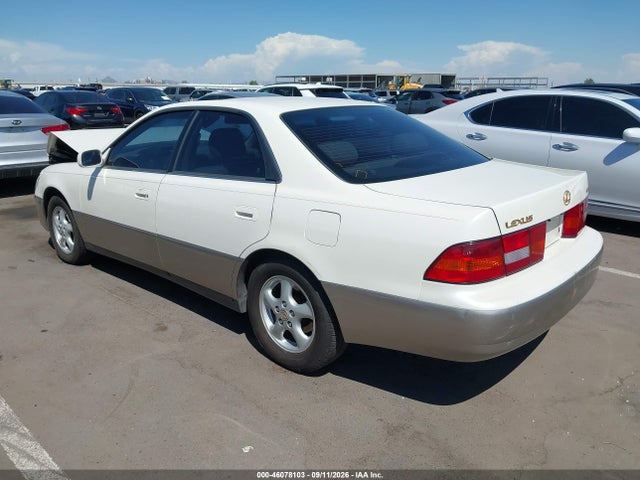 46078103 :رقم المزاد ، JT8BF28G7W0142633 vin ، 1998 Lexus Es 300 مزاد بيع