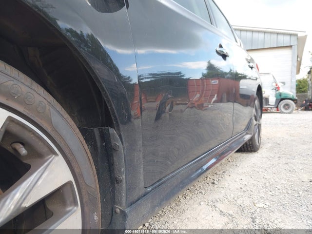2017 Nissan Sentra Sr მანქანა იყიდება აუქციონზე, vin: 3N1AB7AP1HY392302, აუქციონის ნომერი: 46078116