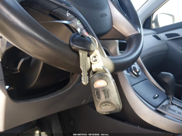 Продажа на аукционе авто 2013 Hyundai Elantra Gls, vin: 5NPDH4AE4DH442672, номер лота: 46078153