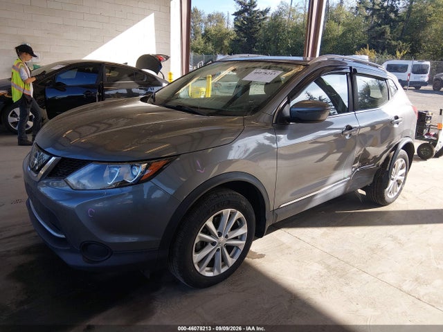 2018 Nissan Rogue Sport Sv მანქანა იყიდება აუქციონზე, vin: JN1BJ1CR1JW260365, აუქციონის ნომერი: 46078213