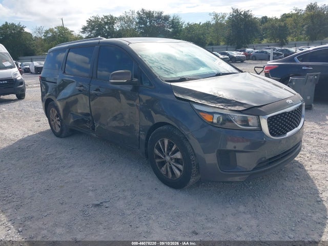 46078220 :رقم المزاد ، KNDMB5C17H6281297 vin ، 2017 Kia Sedona Lx مزاد بيع