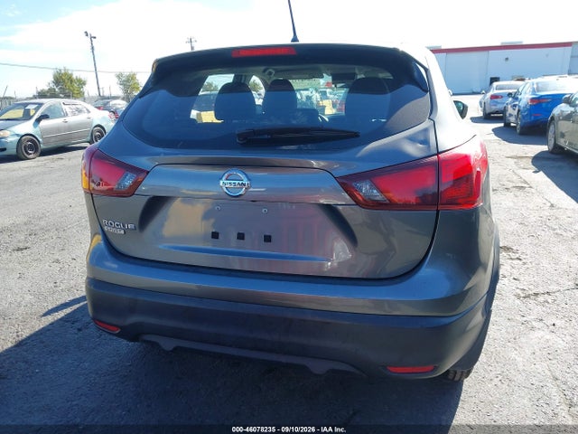 JN1BJ1CP9JW186871 Nissan Rogue Sport S