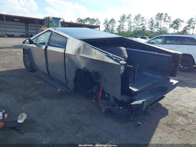 Tesla Cybertruck All-wheel Drive 2024 7G2CEHED6RA053707 Image 3