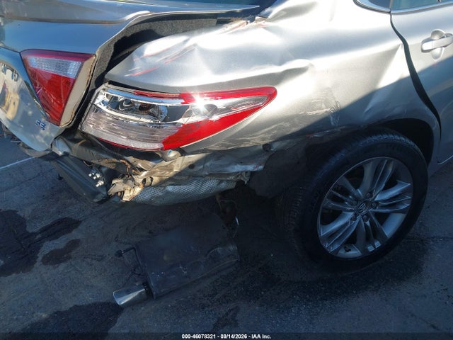 46078321 :رقم المزاد ، 4T1BF1FK6FU091603 vin ، 2015 Toyota Camry Se مزاد بيع