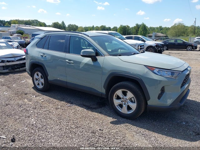 46078329 :رقم المزاد ، 2T3W1RFV4MW147406 vin ، 2021 Toyota Rav4 Xle مزاد بيع