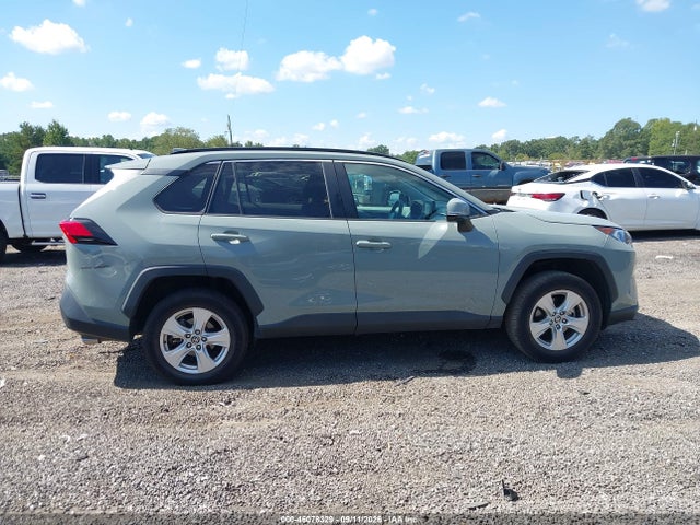 46078329 :رقم المزاد ، 2T3W1RFV4MW147406 vin ، 2021 Toyota Rav4 Xle مزاد بيع