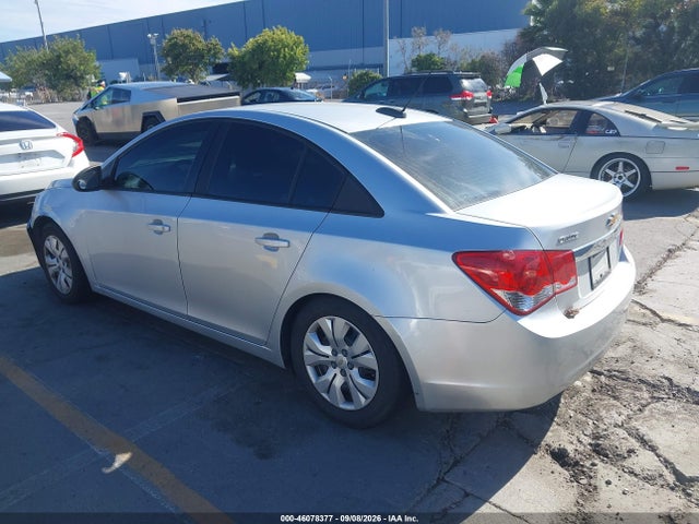 1G1PA5SGXF7272177 Chevrolet Cruze Ls Auto