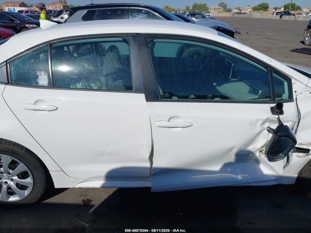 2020 Toyota Corolla Le მანქანა იყიდება აუქციონზე, vin: 5YFEPRAE1LP106676, აუქციონის ნომერი: 46078394