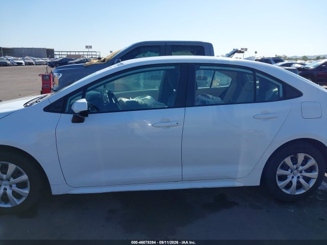 2020 Toyota Corolla Le მანქანა იყიდება აუქციონზე, vin: 5YFEPRAE1LP106676, აუქციონის ნომერი: 46078394