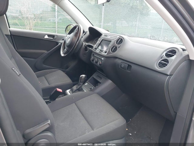 Продаж на аукціоні авто 2018 Volkswagen Tiguan Limited 2.0t, vin: WVGBV7AX3JK003944, номер лоту: 46078423