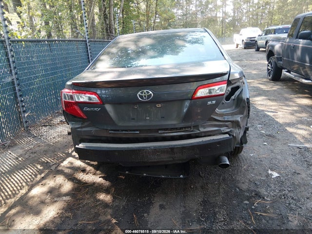 46078515 :رقم المزاد ، 4T1BF1FK2EU422577 vin ، 2014 Toyota Camry Se مزاد بيع