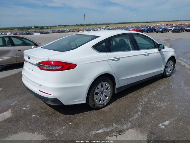 46078557 :رقم المزاد ، 3FA6P0G71LR126712 vin ، 2020 Ford Fusion S مزاد بيع
