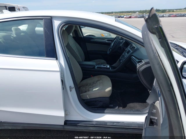 46078557 :رقم المزاد ، 3FA6P0G71LR126712 vin ، 2020 Ford Fusion S مزاد بيع