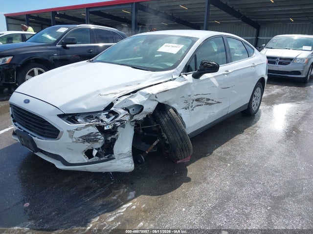 46078557 :رقم المزاد ، 3FA6P0G71LR126712 vin ، 2020 Ford Fusion S مزاد بيع