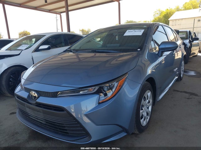 Toyota COROLLA LE 2026 JTDB4MEE7T3038997 Image 2