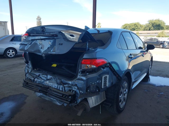 Toyota COROLLA LE 2026 JTDB4MEE7T3038997 Image 4