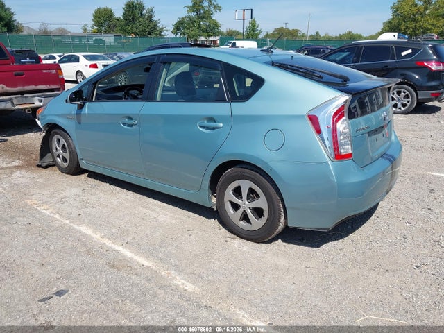 46078602 :رقم المزاد ، JTDKN3DU8F1885267 vin ، 2015 Toyota Prius Three مزاد بيع