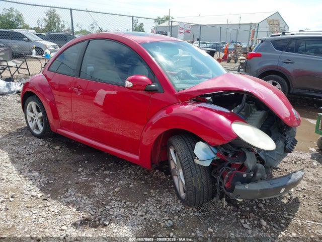 46078609 :رقم المزاد ، 3VWRW3AG0AM025043 vin ، 2010 Volkswagen New Beetle 2.5l مزاد بيع