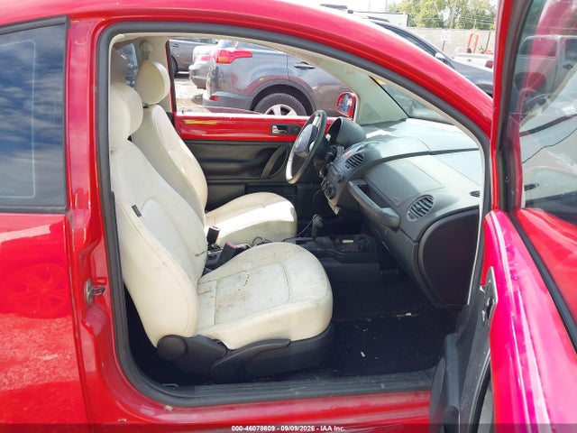 Aukcja sprzedaży 2010 Volkswagen New Beetle 2.5l, vin: 3VWRW3AG0AM025043, numer aukcji: 46078609