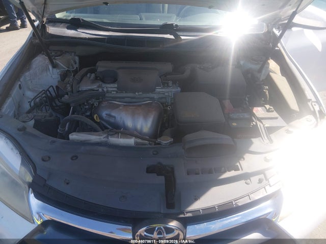 46078611 :رقم المزاد ، 4T1BF1FK4FU892546 vin ، 2015 Toyota Camry Le مزاد بيع