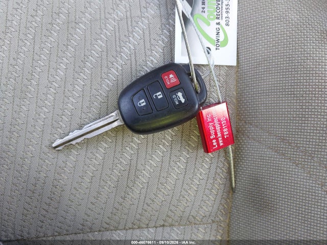 46078611 :رقم المزاد ، 4T1BF1FK4FU892546 vin ، 2015 Toyota Camry Le مزاد بيع