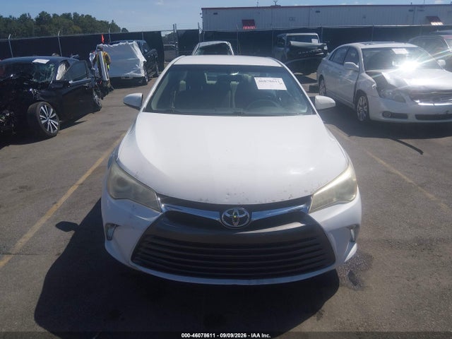 46078611 :رقم المزاد ، 4T1BF1FK4FU892546 vin ، 2015 Toyota Camry Le مزاد بيع