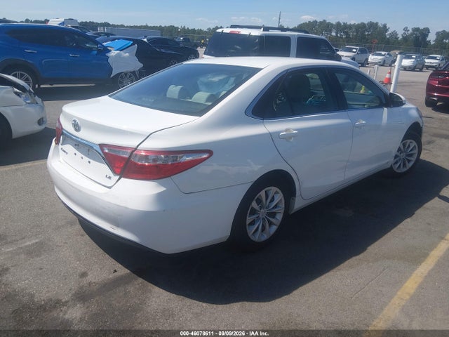 46078611 :رقم المزاد ، 4T1BF1FK4FU892546 vin ، 2015 Toyota Camry Le مزاد بيع