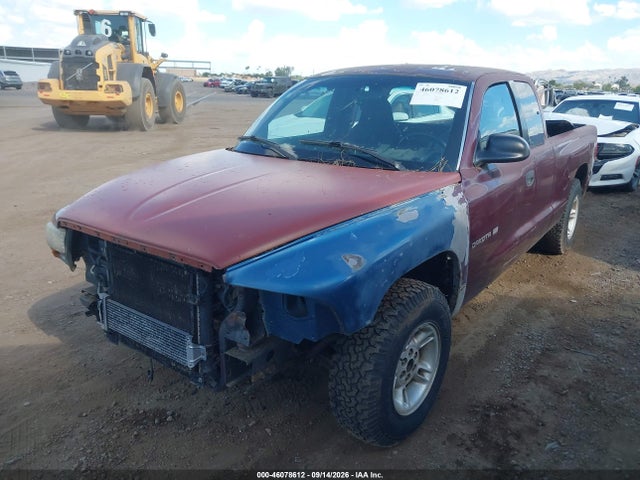 46078612 :رقم المزاد ، 1B7GL22X8YS692245 vin ، 2000 Dodge Dakota Slt/sport مزاد بيع