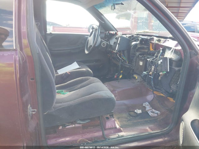 46078612 :رقم المزاد ، 1B7GL22X8YS692245 vin ، 2000 Dodge Dakota Slt/sport مزاد بيع