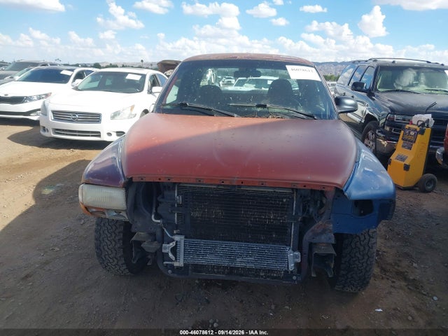 46078612 :رقم المزاد ، 1B7GL22X8YS692245 vin ، 2000 Dodge Dakota Slt/sport مزاد بيع