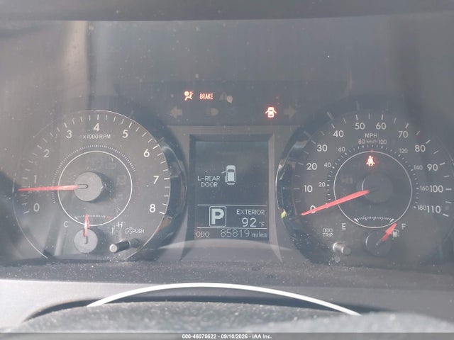 46078622 :رقم المزاد ، 5TDKK3DC9FS687333 vin ، 2015 Toyota Sienna Le 8 Passenger مزاد بيع
