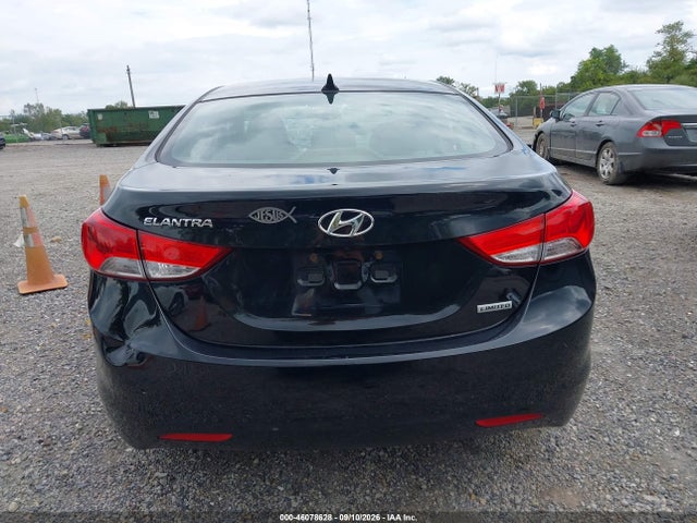 2013 Hyundai Elantra Limited მანქანა იყიდება აუქციონზე, vin: 5NPDH4AEXDH251998, აუქციონის ნომერი: 46078628