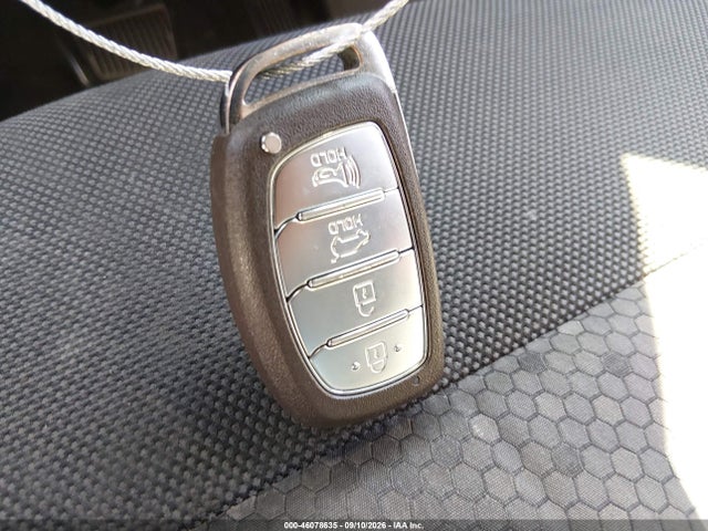 46078635 :رقم المزاد ، KMHC65LC0JU060526 vin ، 2018 Hyundai Ioniq Hybrid Blue مزاد بيع