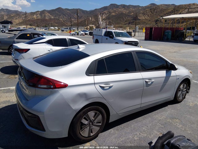 46078635 :رقم المزاد ، KMHC65LC0JU060526 vin ، 2018 Hyundai Ioniq Hybrid Blue مزاد بيع