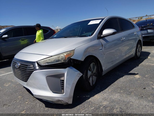 46078635 :رقم المزاد ، KMHC65LC0JU060526 vin ، 2018 Hyundai Ioniq Hybrid Blue مزاد بيع