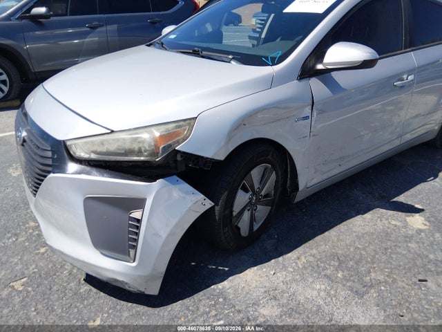 46078635 :رقم المزاد ، KMHC65LC0JU060526 vin ، 2018 Hyundai Ioniq Hybrid Blue مزاد بيع
