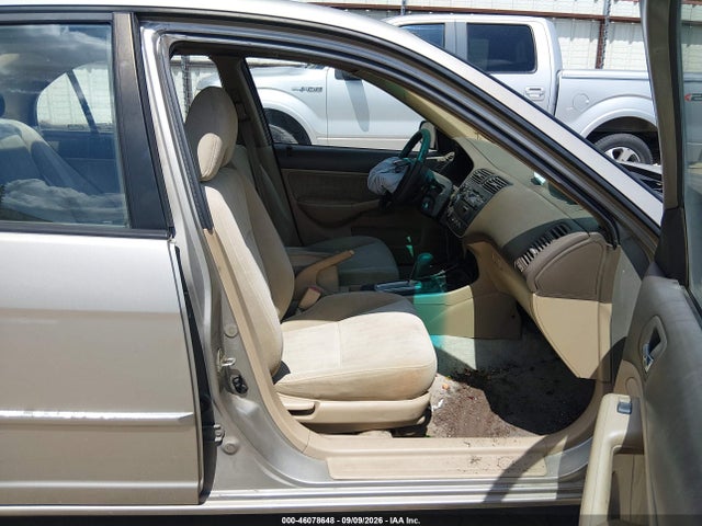 Продажа на аукционе авто 2004 Honda Civic Lx, vin: 2HGES16524H573560, номер лота: 46078648