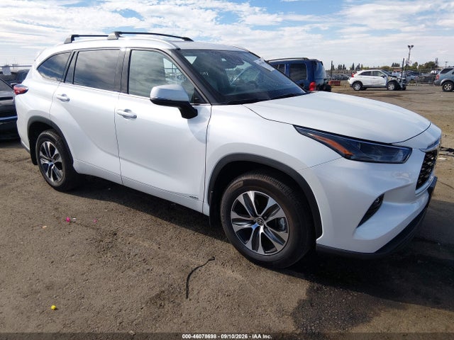 Auction sale of the 2022 Toyota Highlander Hybrid Xle, vin: 5TDHBRCH3NS553300, lot number: 46078698