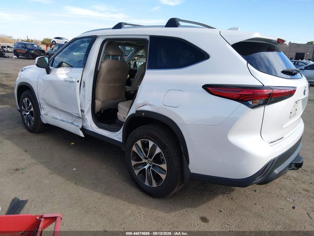 2022 Toyota Highlander Hybrid Xle მანქანა იყიდება აუქციონზე, vin: 5TDHBRCH3NS553300, აუქციონის ნომერი: 46078698