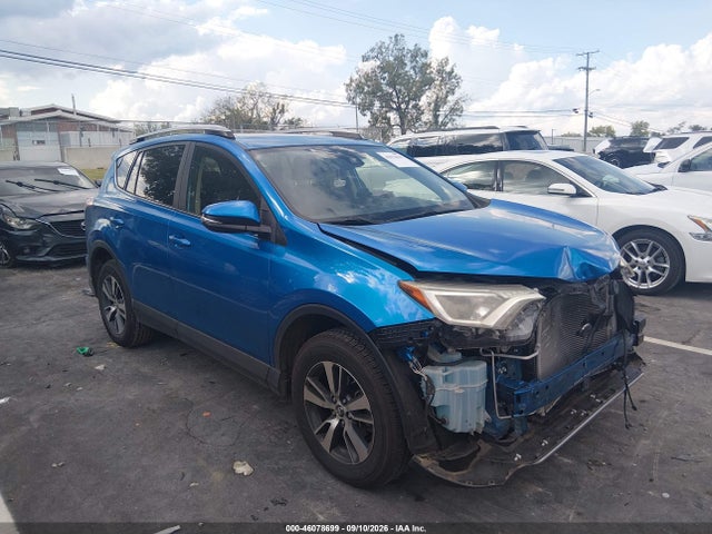 Aukcja sprzedaży 2017 Toyota Rav4 Xle, vin: JTMRFREV4HJ171953, numer aukcji: 46078699