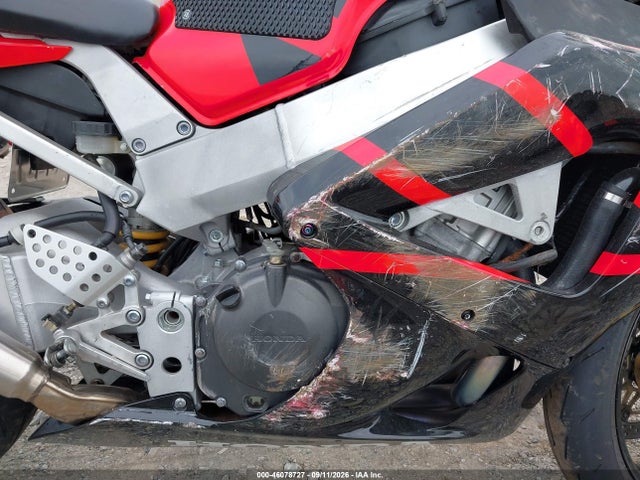 Продаж на аукціоні авто 2001 Honda Cbr900 Rr, vin: JH2SC44011M101809, номер лоту: 46078727