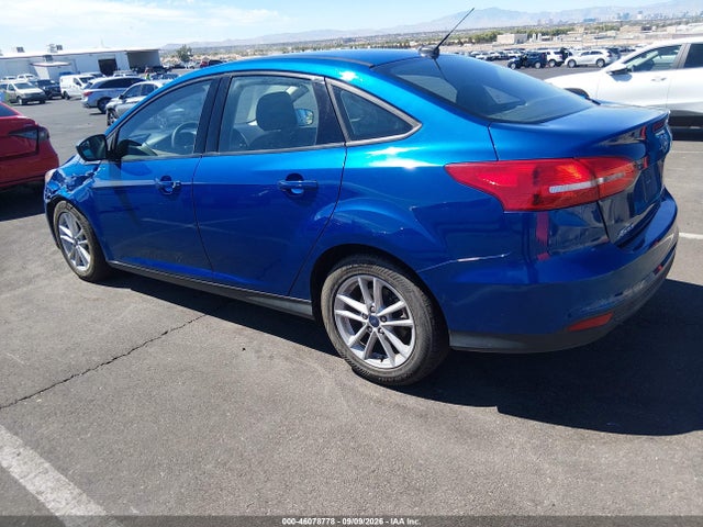 Ford FOCUS SE 2018 1FADP3FEXJL261126 Image 3