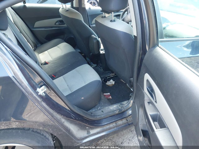 46078799 :رقم المزاد ، 1G1PA5SG7F7287218 vin ، 2015 Chevrolet Cruze Ls Auto مزاد بيع