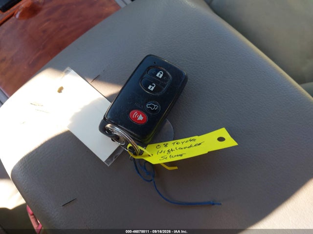 46078811 :رقم المزاد ، JTEES42A882044238 vin ، 2008 Toyota Highlander Limited مزاد بيع