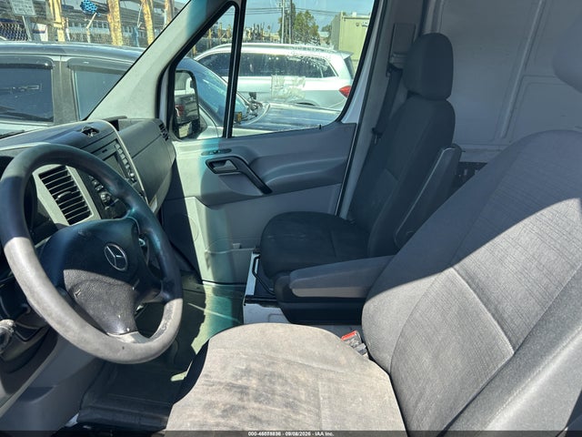 Mercedes-Benz Sprinter 2500 High Roof 2015 WD3PE8CC9F5990303 Image 4