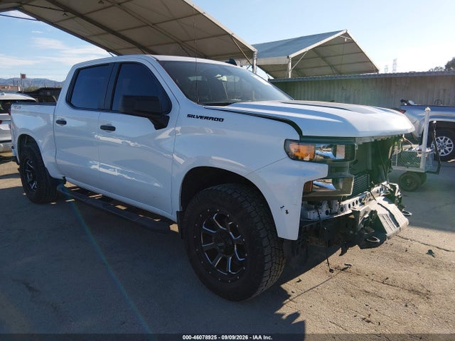 Продаж на аукціоні авто 2021 Chevrolet Silverado 1500 4wd  Short Bed Custom, vin: 1GCPYBEK0MZ261093, номер лоту: 46078925
